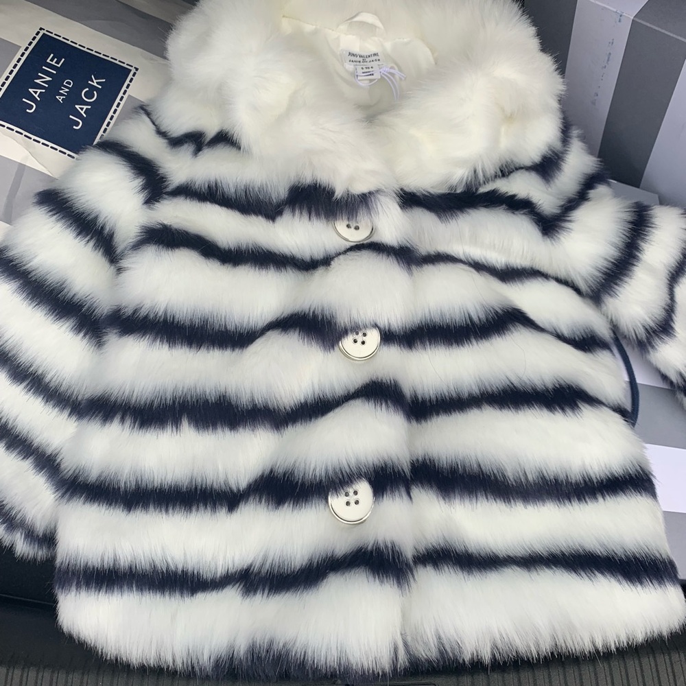 Kids Fur coat - Picture 1 of 1